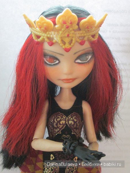 ООАК из Lizzie Hearts(Лиззи Хартц). Закреплена клиром,нарисована акв.карандашами. ООАК из Lizzie Hearts(Лиззи Хартц). Закреплена клиром,нарисована акв.карандашами.