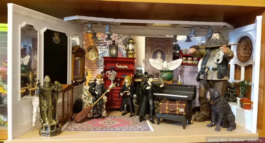 Мой собственный Хогвартс на книжной полке (фото 2)