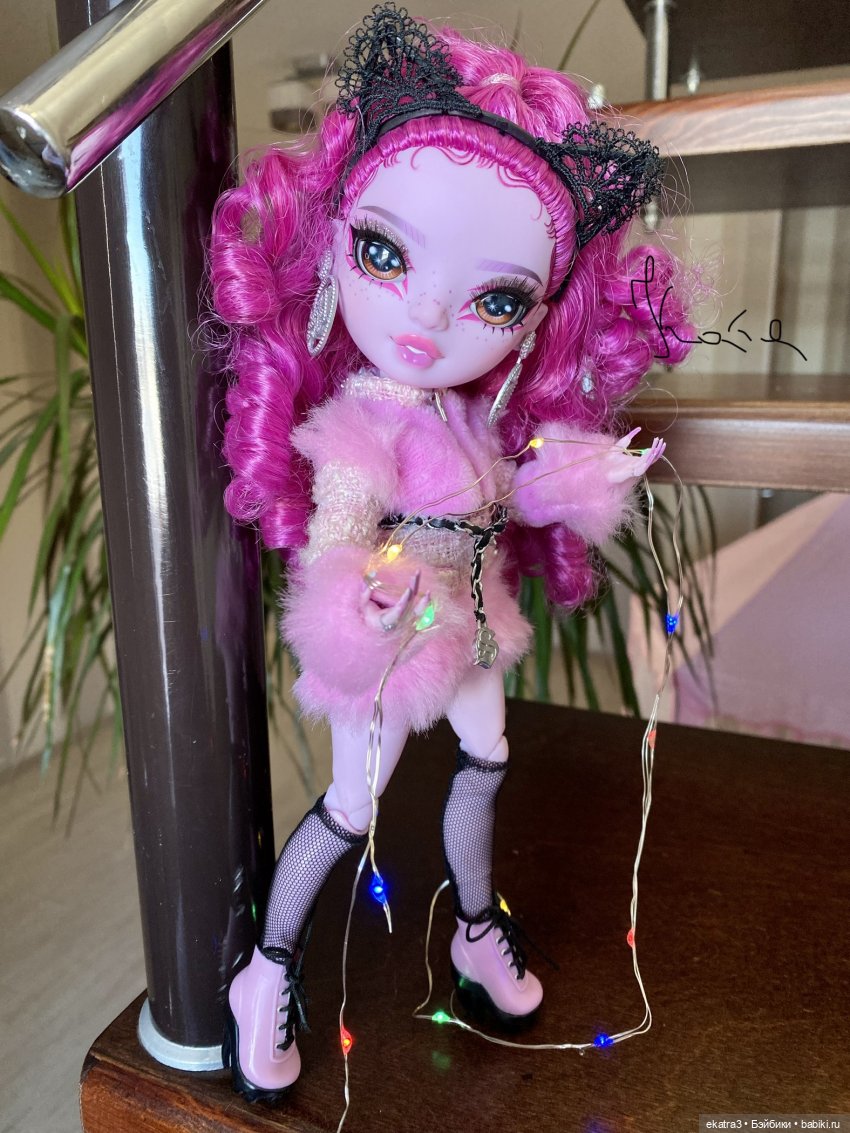 Новенькая — Куклы Rainbow High (Рейнбоу Хай (фото 5)