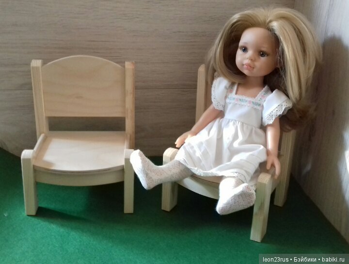 На чём сидят наши куклы — Мебель для кукол и домиков: фото