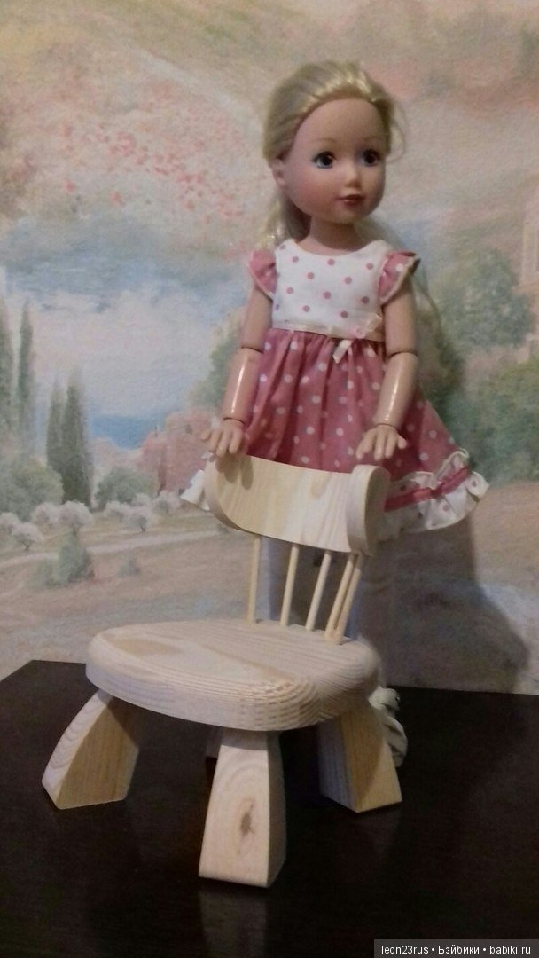 На чём сидят наши куклы — Мебель для кукол и домиков: фото