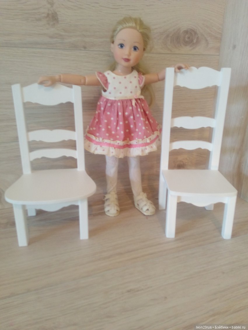 На чём сидят наши куклы — Мебель для кукол и домиков: фото