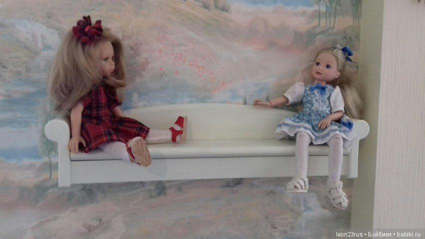 На чём сидят наши куклы — Мебель для кукол и домиков: фото