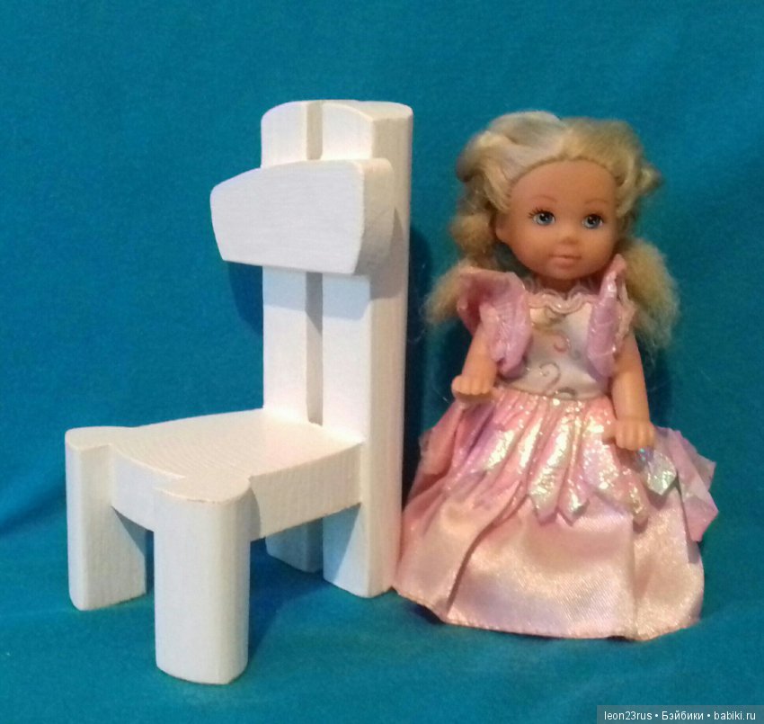На чём сидят наши куклы — Мебель для кукол и домиков: фото (фото 7)