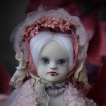 Анетта. Фарфоровая шарнирная кукла