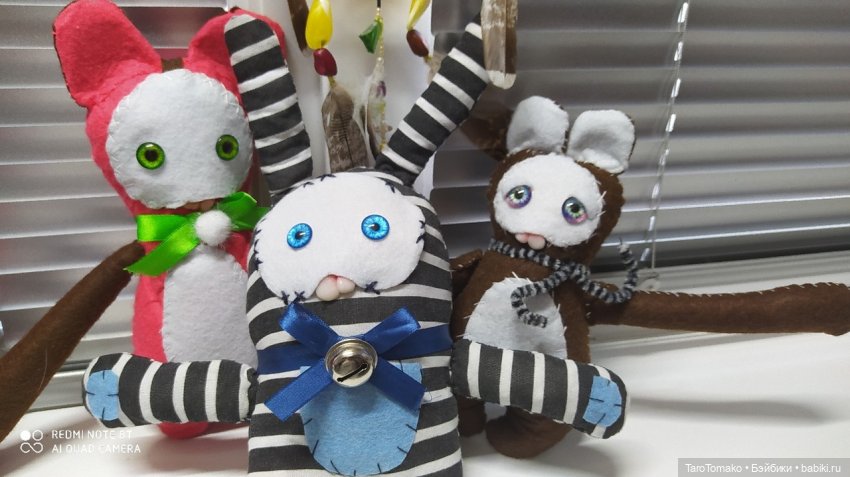 Кролик — Авторские игрушки из разных материалов: синельная проволока (фото 4)