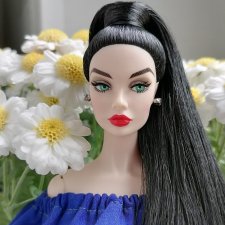 Куколки Poppy Parker + Rayna с цветами