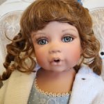 Кукла фарфоровая коллекционная от Моники Левениг