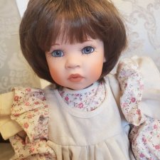 фарфоровая коллекционная кукла