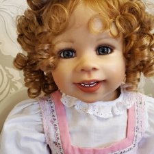 виниловая кукла Viky Levenig