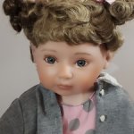 виниловая коллекционная кукла от Ashton Drake  Mayra