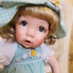 милый фарфоровый ребёнок Daisy, ищет новый дом