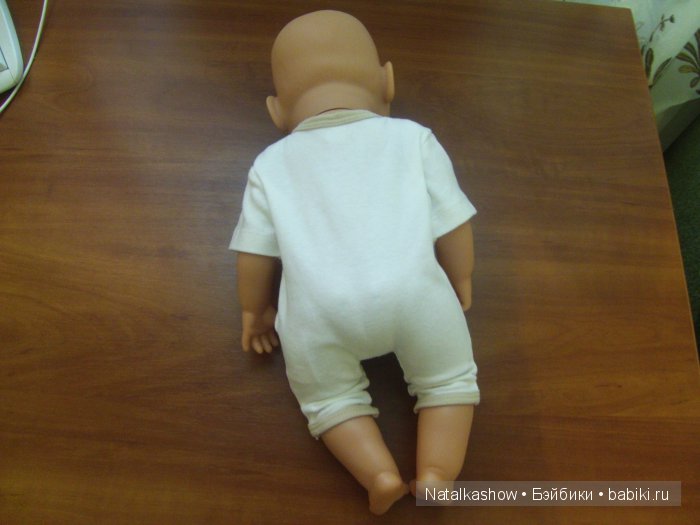 Легким движением руки детский бодик превращается… в элегантный песочник для беби борна (фото 10)