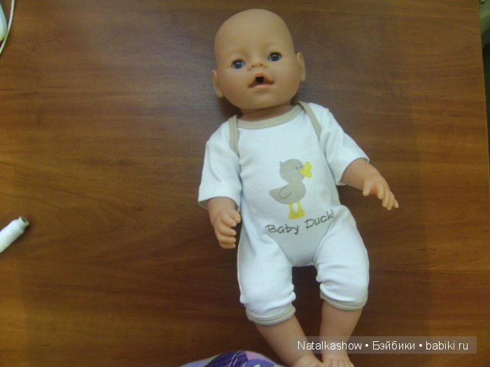 Легким движением руки детский бодик превращается… в элегантный песочник для беби борна (фото 8)