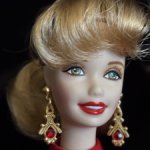 Фарфоровая Барби Barbie Holiday Gift (Праздничный подарок)