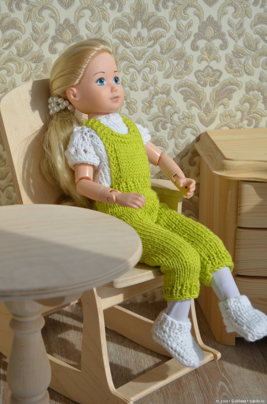 Комнатка для куклы, продолжение знакомства