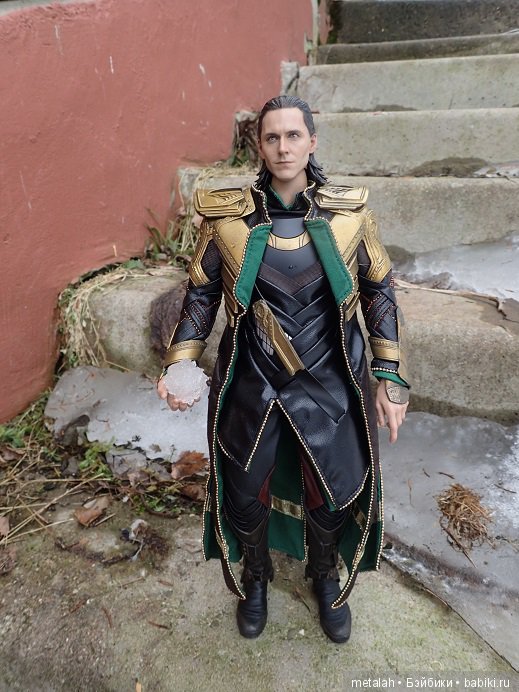 Локи на отдыхе или недовольные на природе