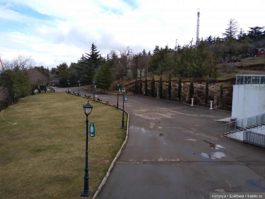 Мэри встречает весну в Грузии. Часть 1 - Тбилиси (фото 9)