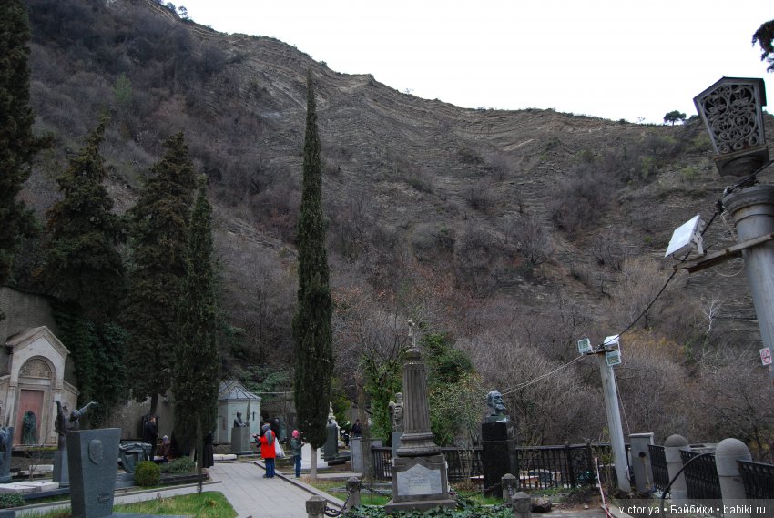 Мэри встречает весну в Грузии. Часть 1 - Тбилиси