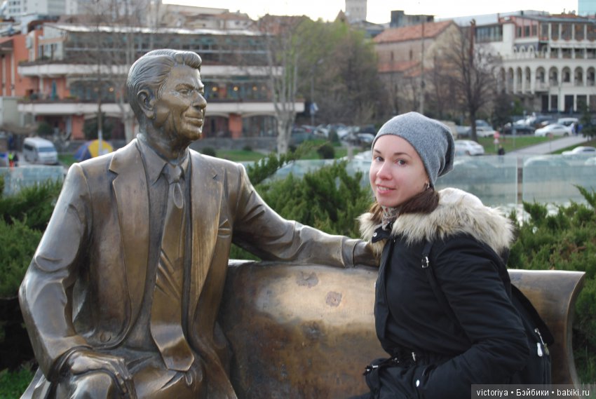 Мэри встречает весну в Грузии. Часть 1 - Тбилиси