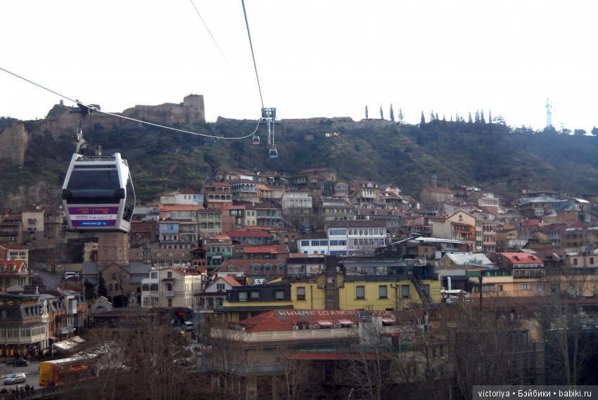 Мэри встречает весну в Грузии. Часть 1 - Тбилиси