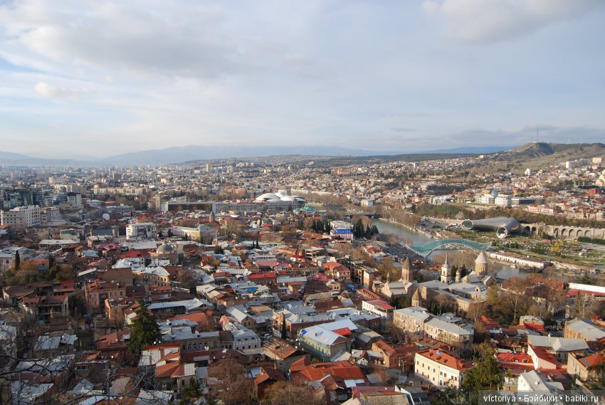 Мэри встречает весну в Грузии. Часть 1 - Тбилиси