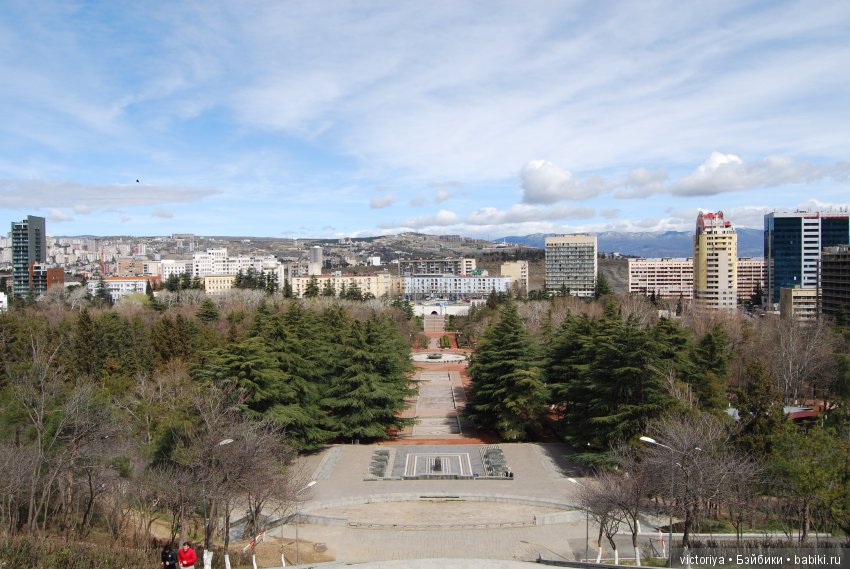 Мэри встречает весну в Грузии. Часть 3 - Тбилиси. Ваке-парк и Черепашье озеро (фото 4)