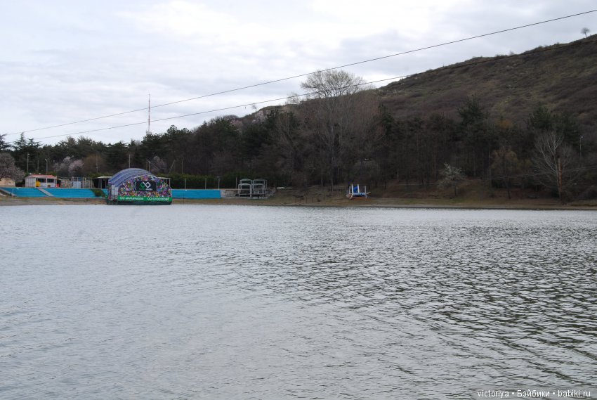 Мэри встречает весну в Грузии. Часть 3 - Тбилиси. Ваке-парк и Черепашье озеро (фото 8)