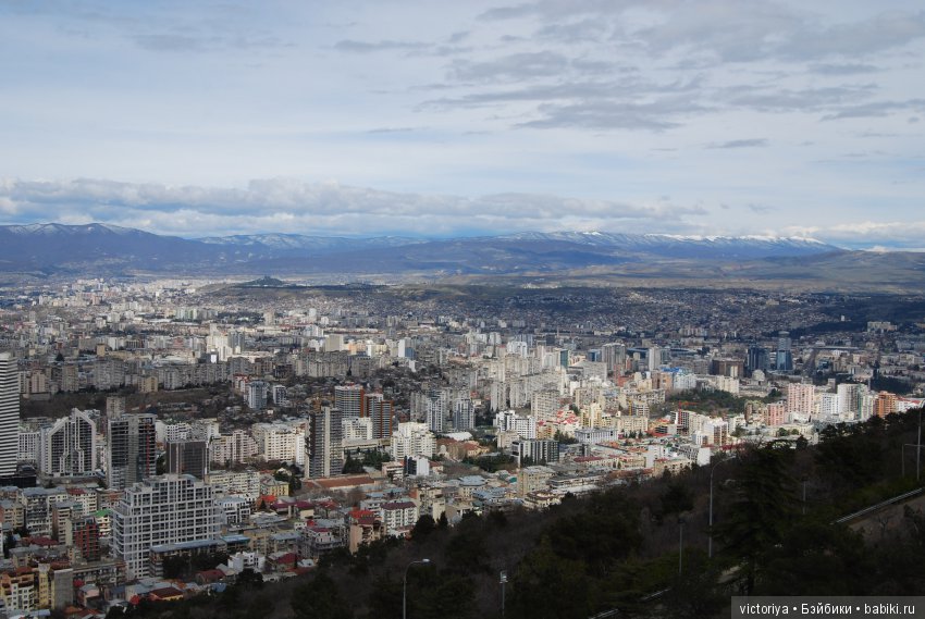 Мэри встречает весну в Грузии. Часть 3 - Тбилиси. Ваке-парк и Черепашье озеро