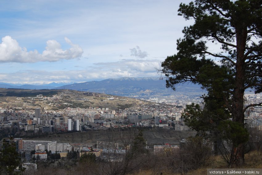 Мэри встречает весну в Грузии. Часть 3 - Тбилиси. Ваке-парк и Черепашье озеро