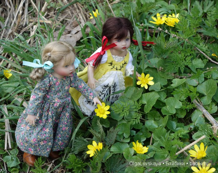 Большая прогулка маленьких девочек