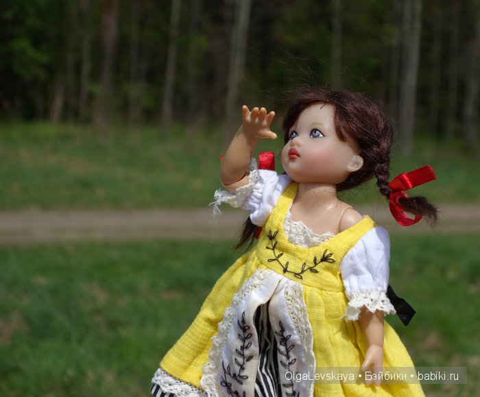 Большая прогулка маленьких девочек