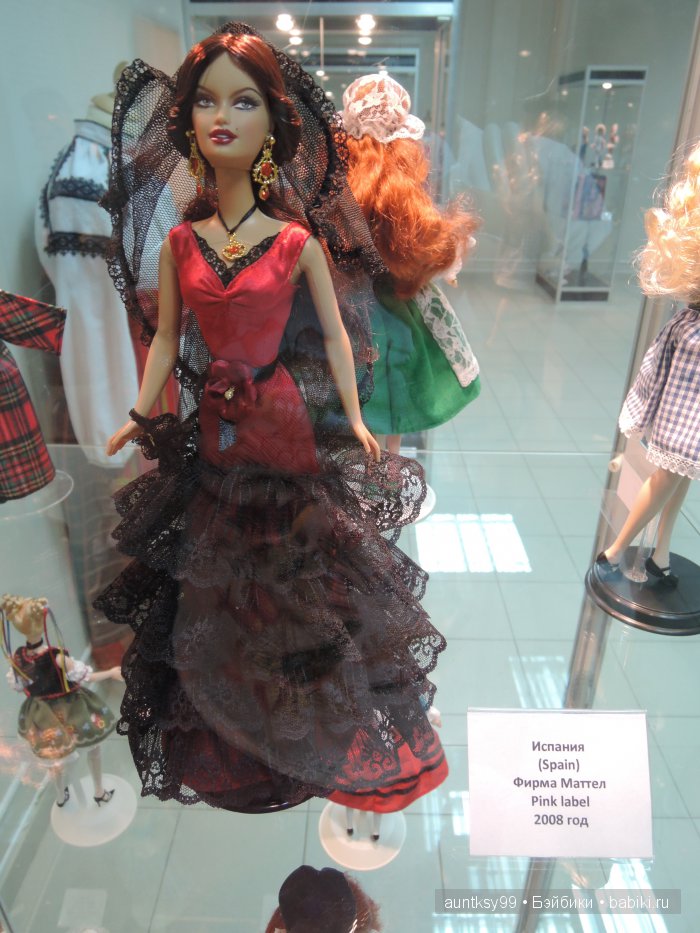 Выставка из частной коллекции Алёшиной Наталии "Куклы мира" в Белгороде | Бэйбики Выставка из частной коллекции Алёшиной Наталии "Куклы мира" в Белгороде