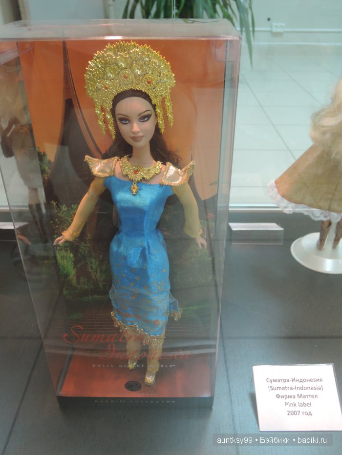 Выставка из частной коллекции Алёшиной Наталии "Куклы мира" в Белгороде | Бэйбики Выставка из частной коллекции Алёшиной Наталии "Куклы мира" в Белгороде