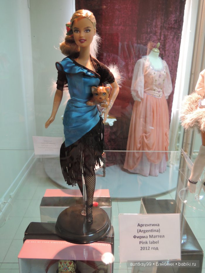 Выставка из частной коллекции Алёшиной Наталии "Куклы мира" в Белгороде | Бэйбики Выставка из частной коллекции Алёшиной Наталии "Куклы мира" в Белгороде