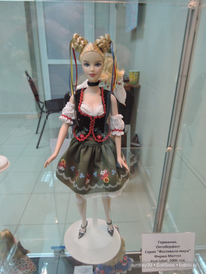 Выставка из частной коллекции Алёшиной Наталии "Куклы мира" в Белгороде | Бэйбики Выставка из частной коллекции Алёшиной Наталии "Куклы мира" в Белгороде (фото 4)