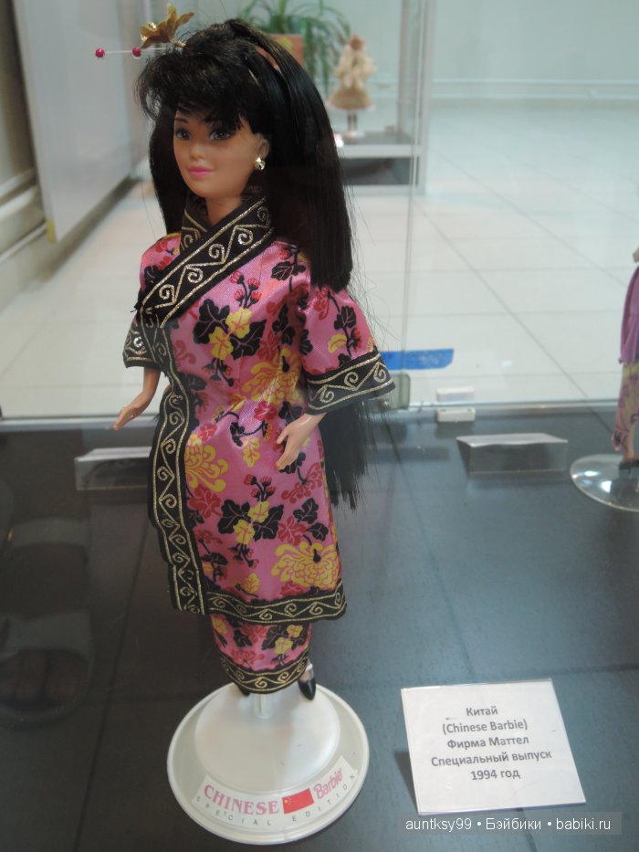 Выставка из частной коллекции Алёшиной Наталии "Куклы мира" в Белгороде | Бэйбики Выставка из частной коллекции Алёшиной Наталии "Куклы мира" в Белгороде