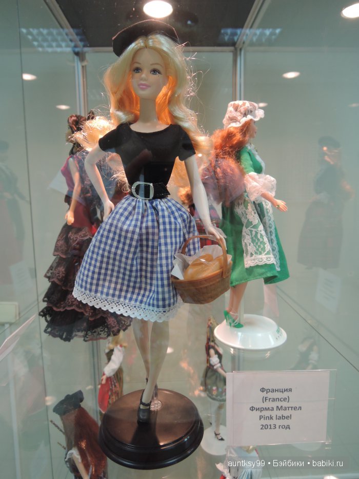 Выставка из частной коллекции Алёшиной Наталии "Куклы мира" в Белгороде | Бэйбики Выставка из частной коллекции Алёшиной Наталии "Куклы мира" в Белгороде (фото 2)