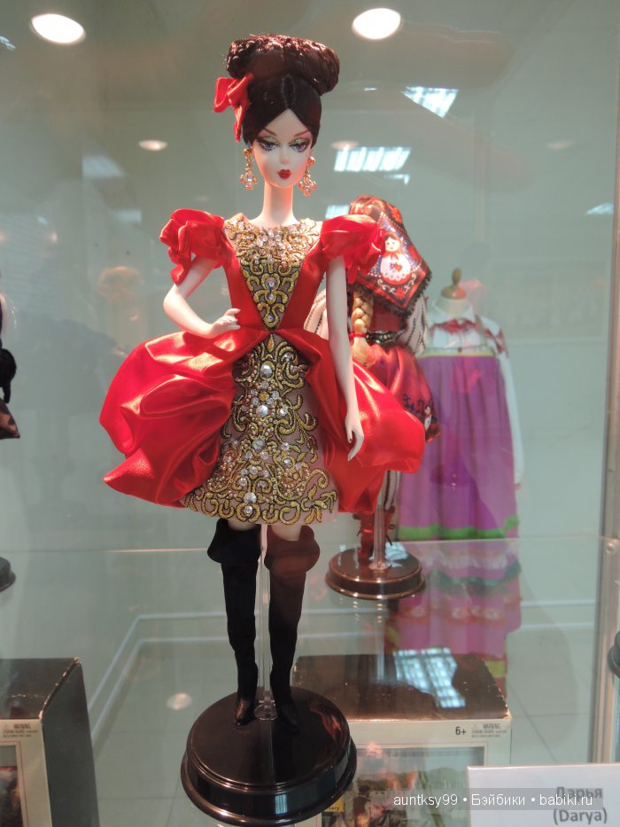 Выставка из частной коллекции Алёшиной Наталии "Куклы мира" в Белгороде | Бэйбики Выставка из частной коллекции Алёшиной Наталии "Куклы мира" в Белгороде