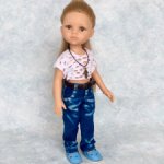 Повседневный наряд (джинсы с топиком и кулоном) на куклу Paola Reina