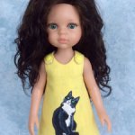 Льняное платье «Мой котик» с ручной росписью на куклу Paola Reina 32 см