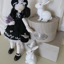 "Маленькое черное платье". Текстильная кукла