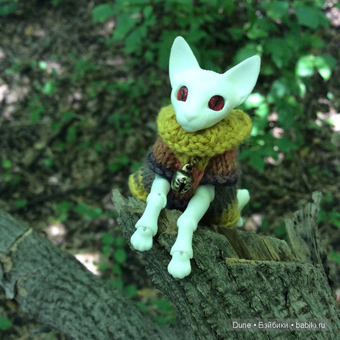 Кофта красивая, но сними ее, мамочка, мне жаааарко!