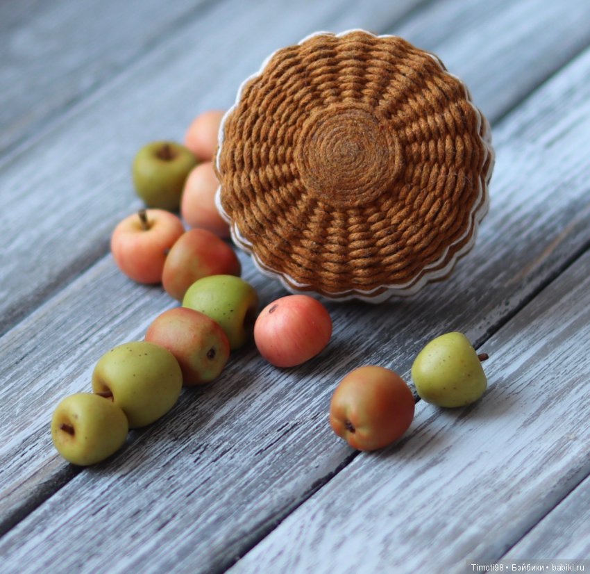 "Корзина яблок", кукольная миниатюра (фото 7)