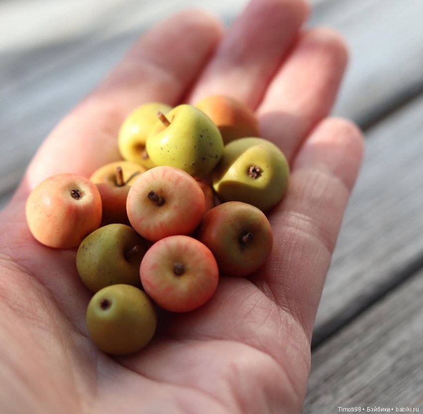 "Корзина яблок", кукольная миниатюра (фото 2)