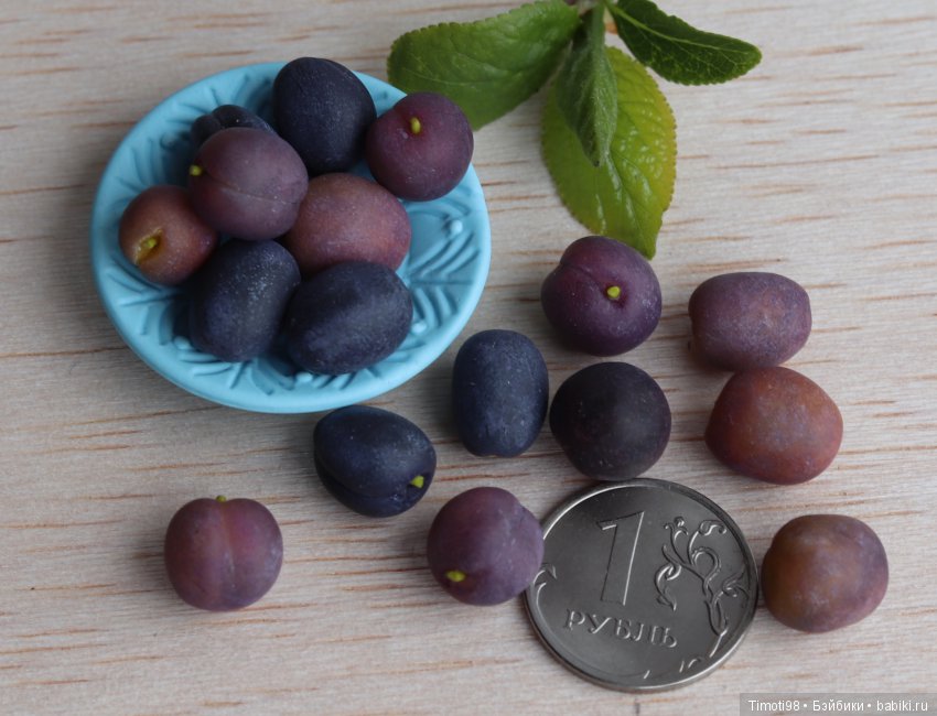 Куклы тоже любят сливы — Кукольная миниатюра своими руками: еда (фото 2)