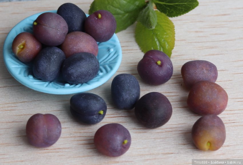 Куклы тоже любят сливы — Кукольная миниатюра своими руками: еда