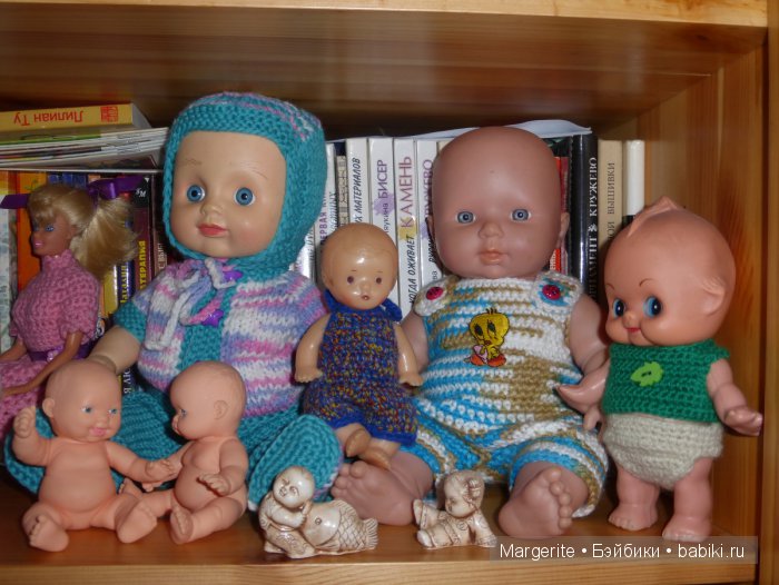 Да что вы, какая коллекция? У меня нет коллекции, у меня всего с десяток кукол (фото 10)