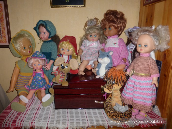 Да что вы, какая коллекция? У меня нет коллекции, у меня всего с десяток кукол (фото 4)
