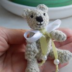 Мой первый мини мишка. Игрушка вязанная крючком